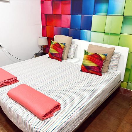 Rio Hostel Севилья Экстерьер фото