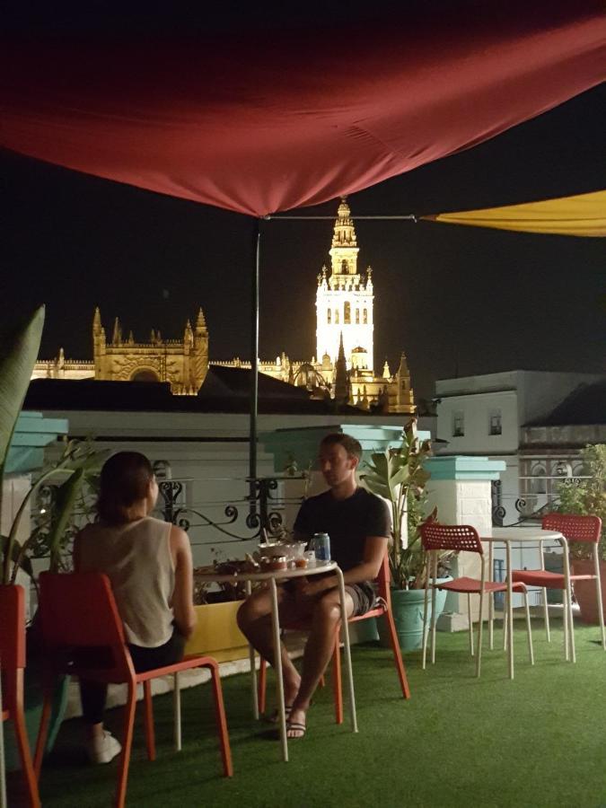Rio Hostel Севилья Экстерьер фото