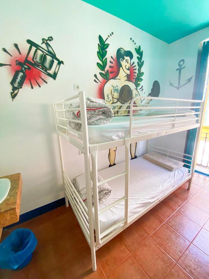 Sevilla Kitsch Hostel Art Экстерьер фото