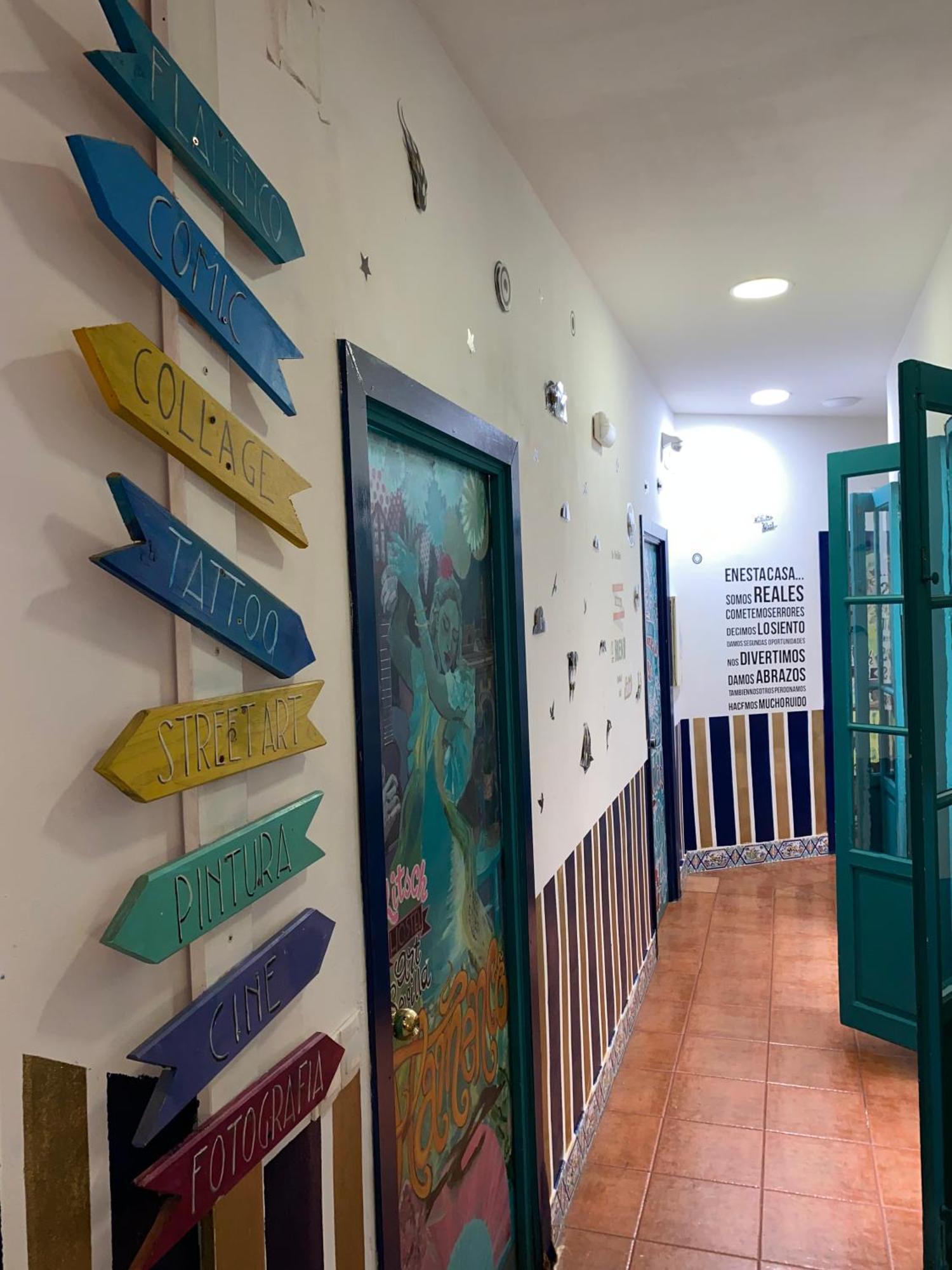 Rio Hostel Севилья Экстерьер фото