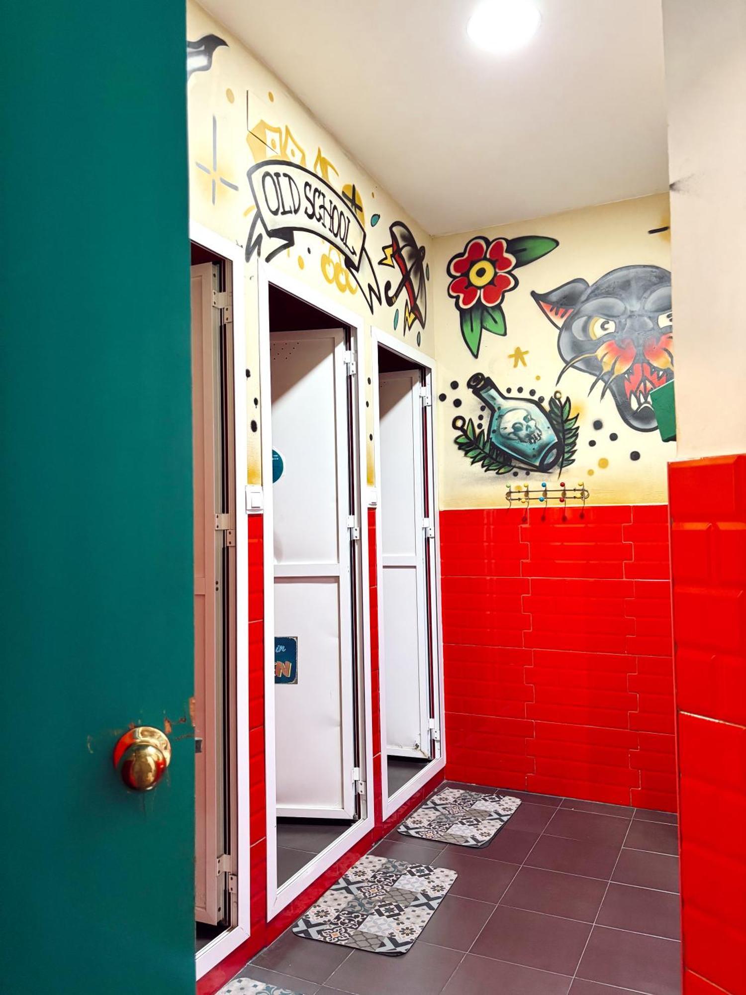 Rio Hostel Севилья Экстерьер фото