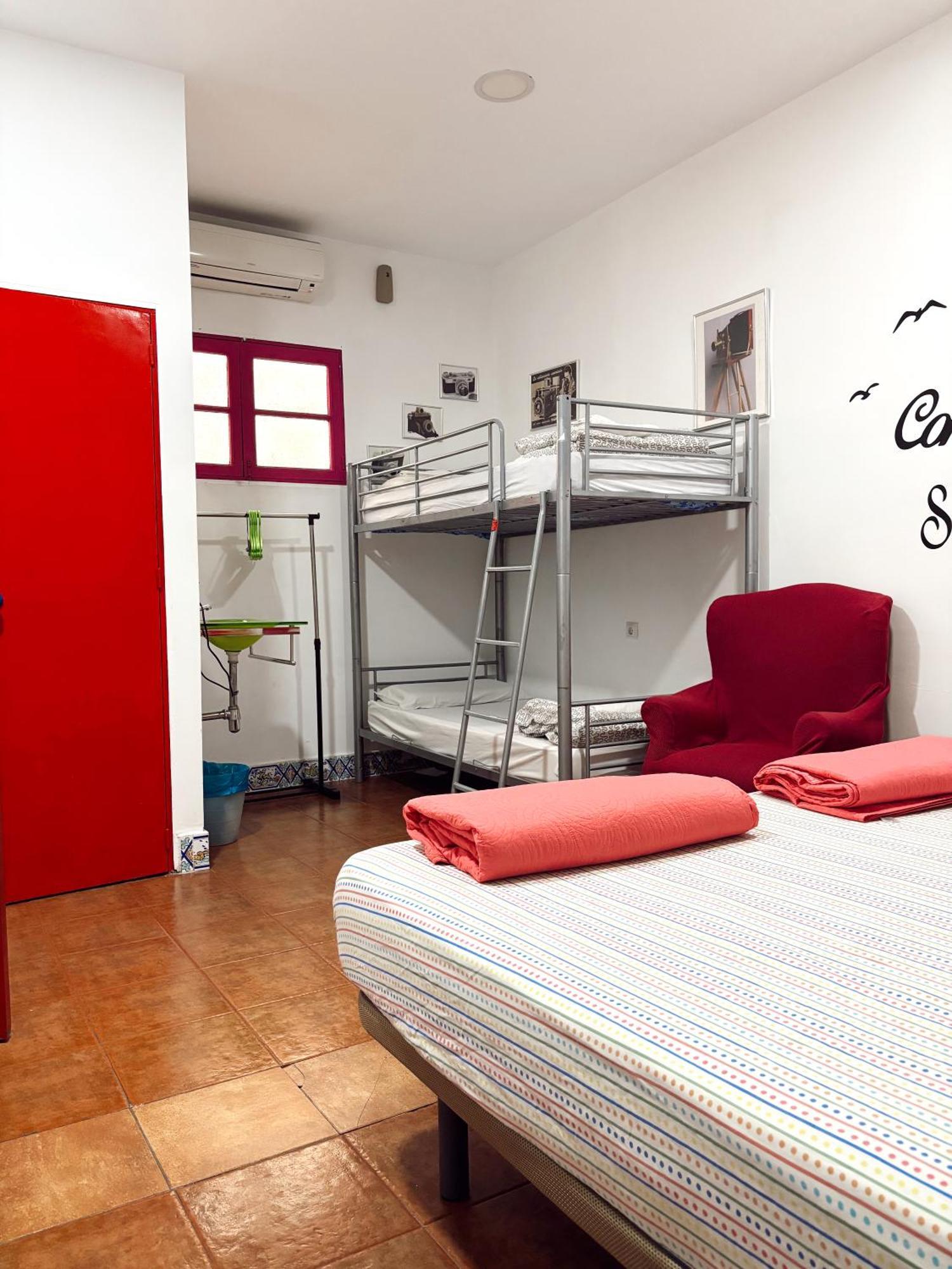 Rio Hostel Севилья Экстерьер фото